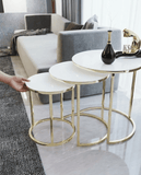 Set Mese de Cafea Rotunde – Design Elegant cu Blat din Sticlă și Structură Metalică Alb- Aur