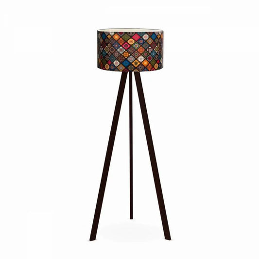 Desire Lampă de podea cu 3 picioare - Desire Furniture