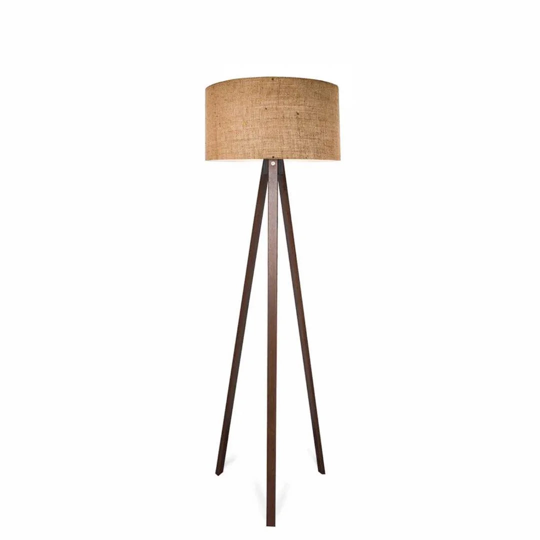 Desire Lampă de podea cu 3 picioare - Desire Furniture